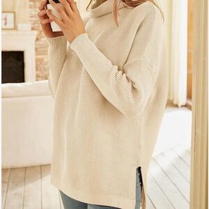LILLUSORY Women's Mock Turtleneck Sweater Oversized Beige Cream Sz Small